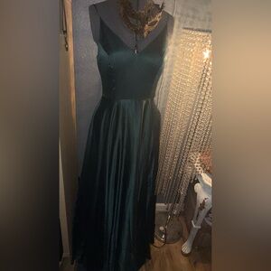 Windsor Deep Green Maxi Dress